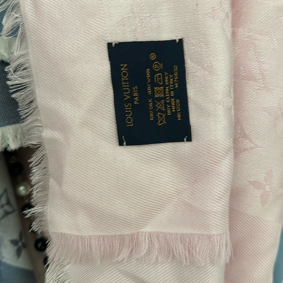 Louis Vuitton scarf/wrap - Picture 2 of 5